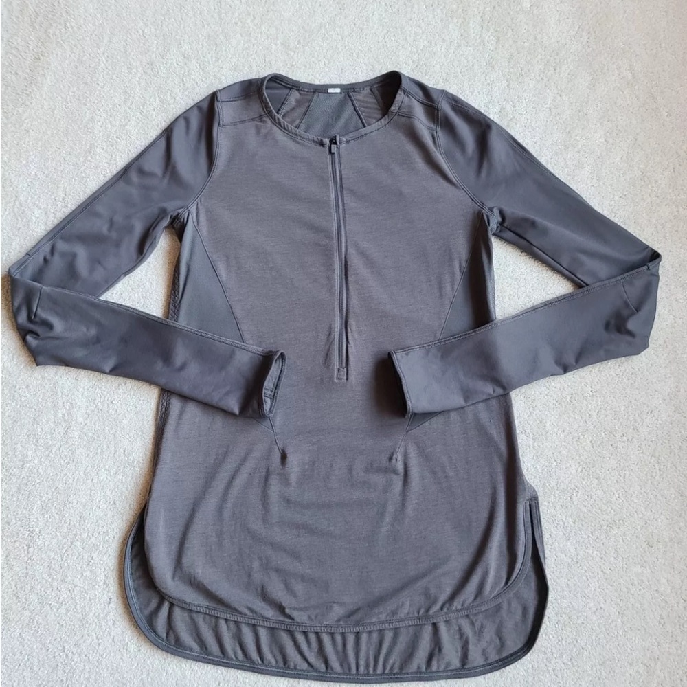Lululemon 1/2 Zip Top size 4